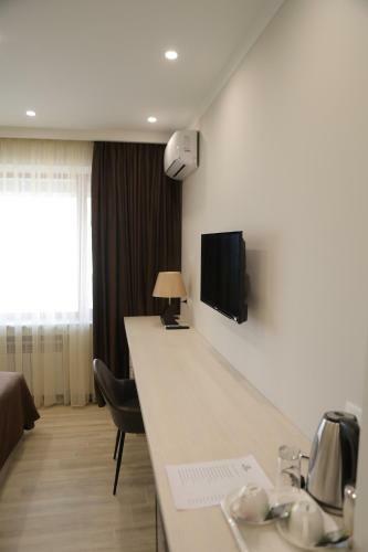 4room Hotel
