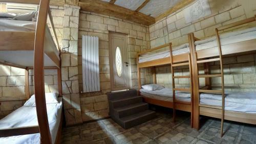 Retro Hostel & Tours