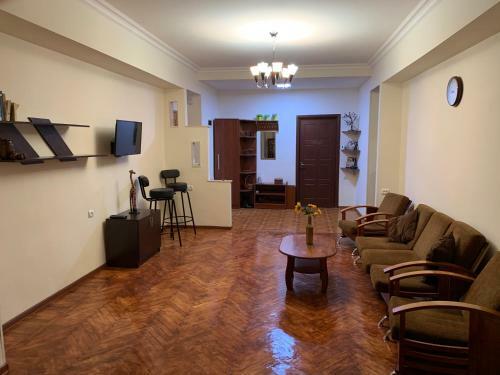 Friends Apartments Near Republic Square