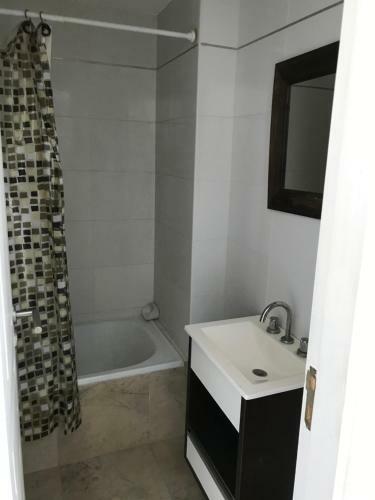 Apartamento Monoambiente Con Pileta Y Cochera