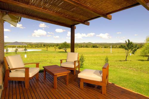 Agroturismo Arenas Blancas Caba�as & Suites