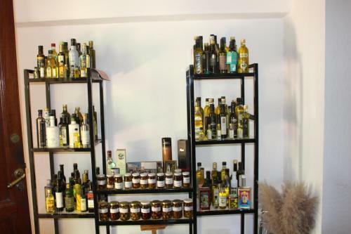 Caba�a En Olivar Centenario Agroecol�gico Tutuna