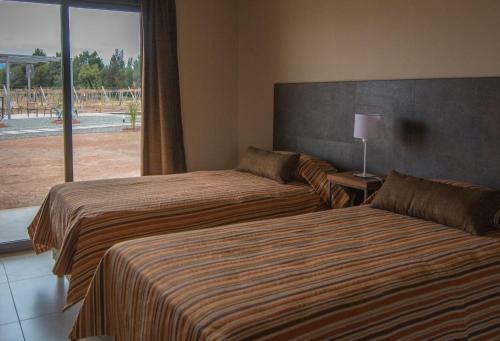 Tres Cruces Wine Lodge