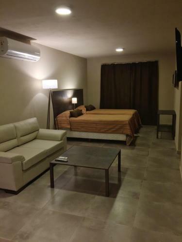 Tres Cruces Wine Lodge