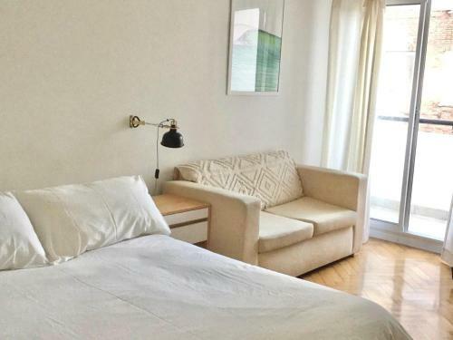 Luminous Apartment In Recoleta
