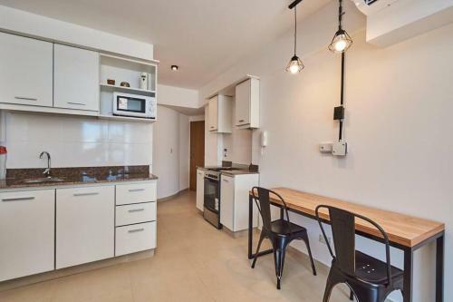 Apartment In Monserrat