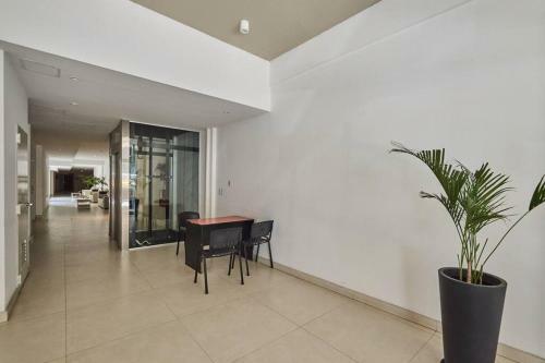 Apartment In Monserrat
