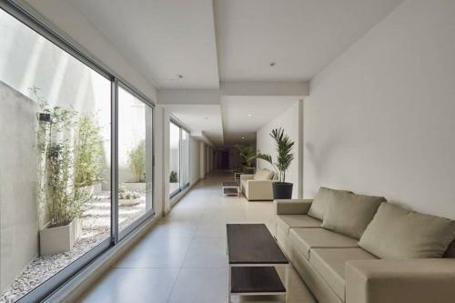 Apartment In Monserrat
