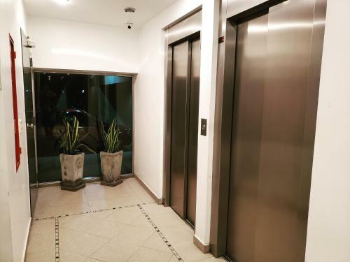 Modern Apartment Rivas - Swimming Pool