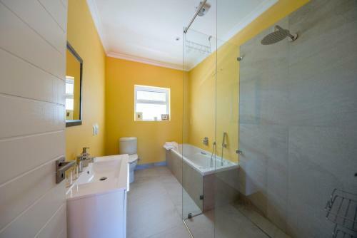 Bed & Breakfast Constantia Cottages