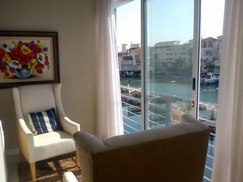 Apartamentos Coast And Country Accommodation