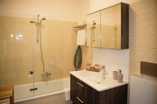 Bed & Breakfast Pension Sch�ssler