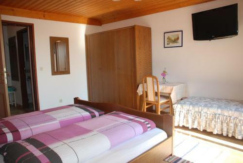 Hostal G�stehaus Der Gamser Winzerstube