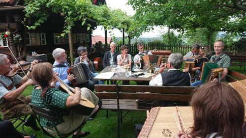 Hostal G�stehaus Der Gamser Winzerstube