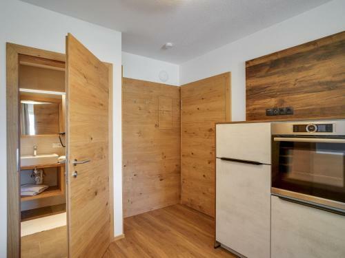 Inviting Apartment In Hart Im Zillertal With Parking