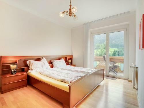 Spacious Mansion In Hermagor-pressegger See With Garden