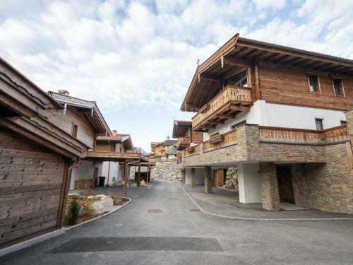 Luxury Chalet With 4 Bathrooms, Near A Small Slope