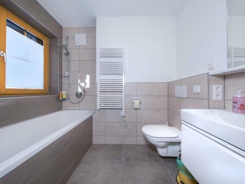 Luxury Chalet With 5 Bathrooms, Near A Small Slope