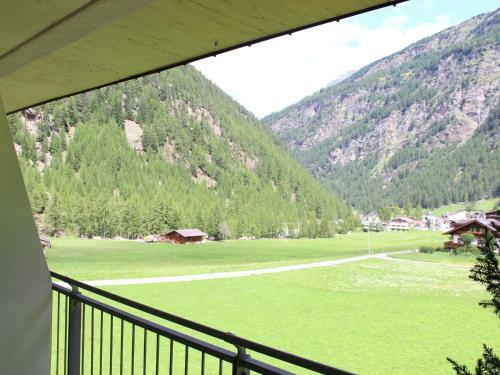 Lovely Apartment In Zwieselstein With Balcony
