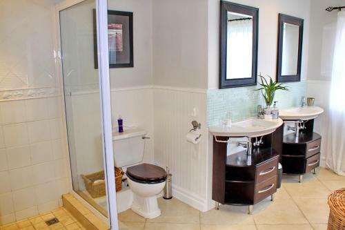 Bed & Breakfast Sea Breeze Beach House Plettenberg Bay