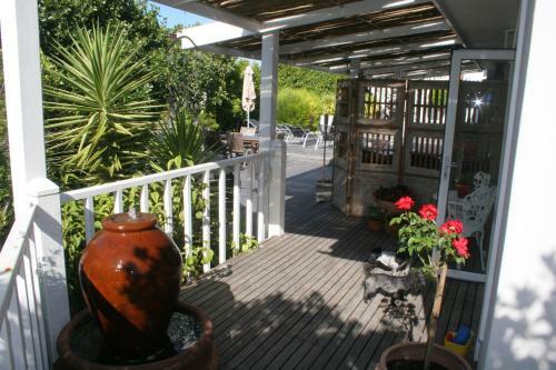 Bed & Breakfast Sea Breeze Beach House Plettenberg Bay
