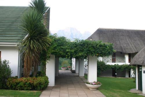 Champagne Castle Hotel