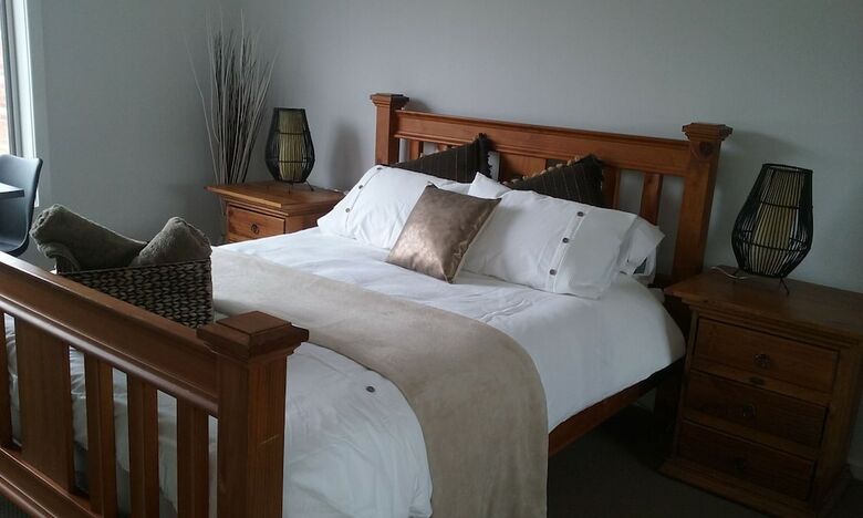 Bed & Breakfast Aligning Health Retreat & Day Spa