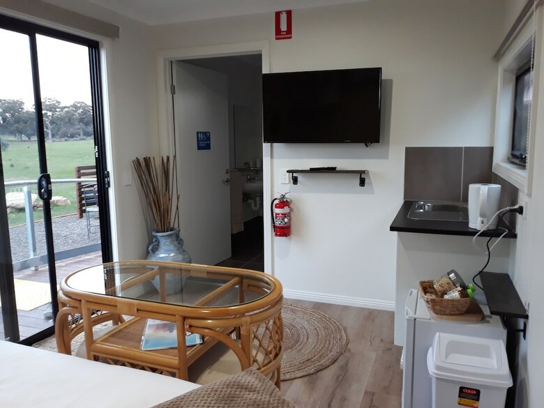 Bed & Breakfast Aligning Health Retreat & Day Spa