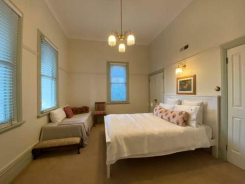 Bed & Breakfast Te Rata House - Drawing Room