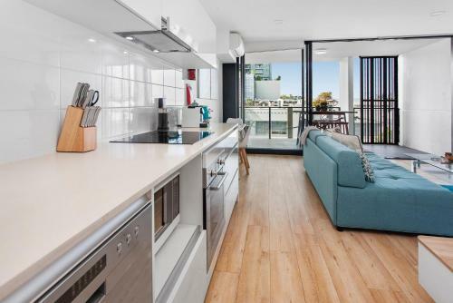 Apartamento Spacious 2-bed Unit With Balcony Next To The Gabba