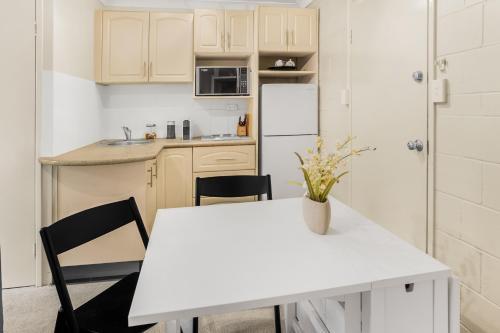 Apartamento Comfy Studio With Parking Near Gabba And Restaurants