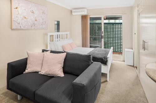 Apartamento Comfy Studio With Parking Near Gabba And Restaurants