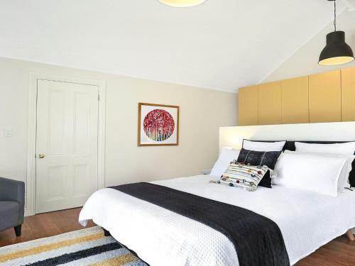 Duncraig House - Open Fireplace, Spa, Pet Friendly