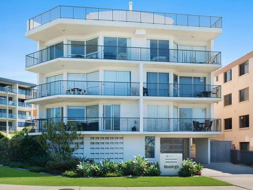 Apartamento Kings Beach Ocean Front Views Private Balcony Overlooking Kings Beach