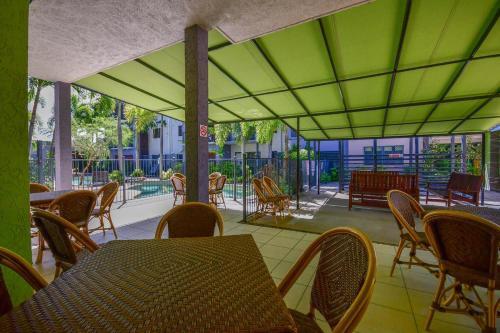 Centrally Located Apartment 1020