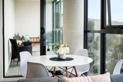 Executive City-centre Apartment With Parking