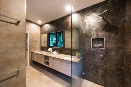 Stonehouse Haven On Airlie