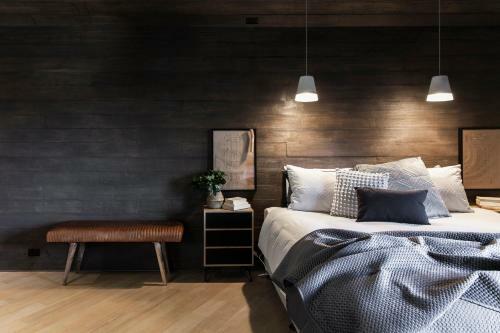 Hardwood House