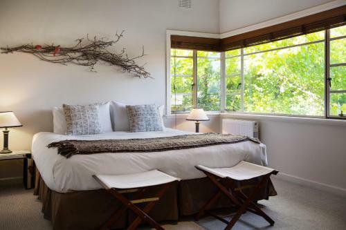 Lakeshore House
