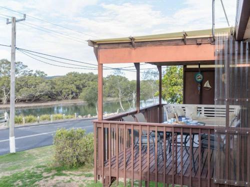 Kookas Nest - Waterfront Home, Tranquil Setting