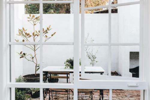 The Repose - Boutique Cottage