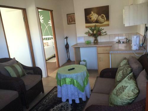Tirzah's B&B And Self Catering
