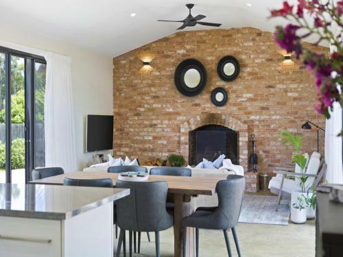 Embracing Evandale - Hosted By L'abode Accommodation