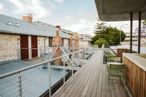 Warders Hotel Fremantle Markets