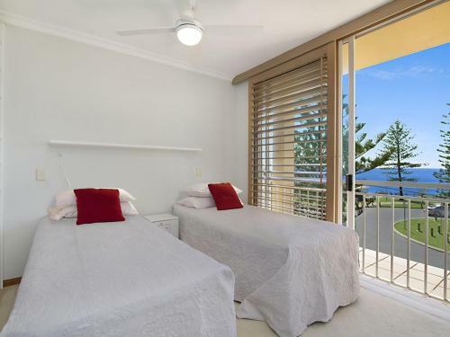Orion Unit 7 - Luxury Apartment Overlooking Snapper Rocks