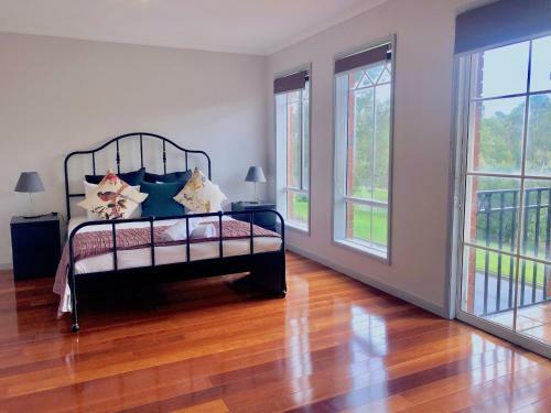 Elegant Glen House 4b5b Parkfront