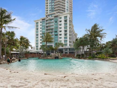 Crown Towers Superior 3 Bedroom Apartment