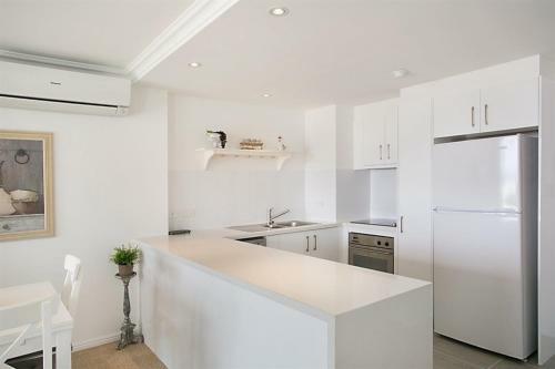 Aparthotel One The Esplanade Apartments On Surfers Paradise