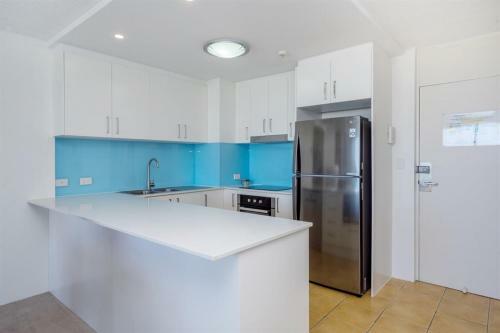 Aparthotel One The Esplanade Apartments On Surfers Paradise