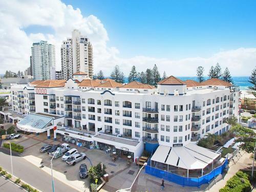Hotel Calypso Plaza Resort Unit 141 Studio Style Apartment - Beachfront Coolangatta